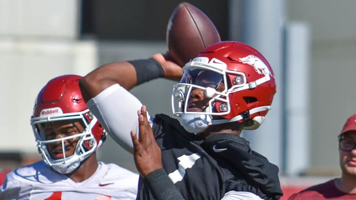 Hogs quarterback KJ Jefferson